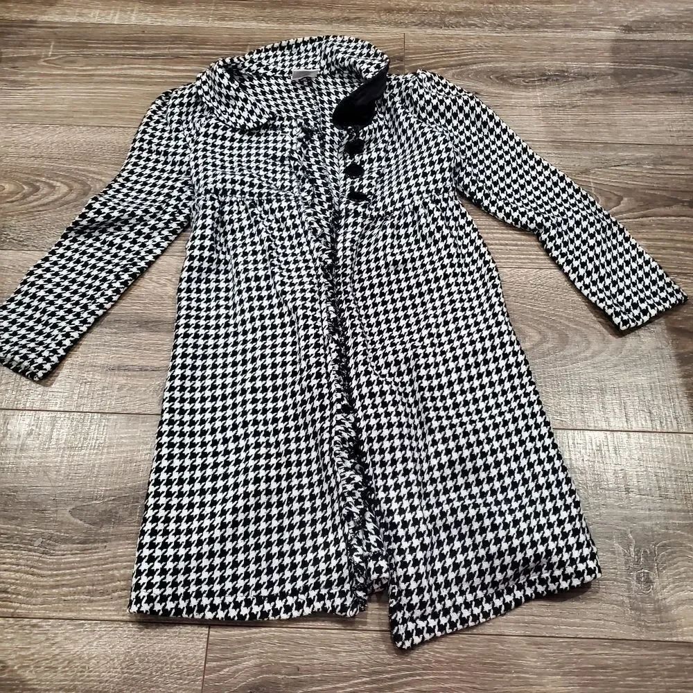 Girls Holiday Editions Jacket Size 7-8 Black and White Houndstooth Long Jacket